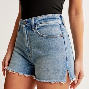 The mom short high rise Abercrombie & Fitch, size 000 23